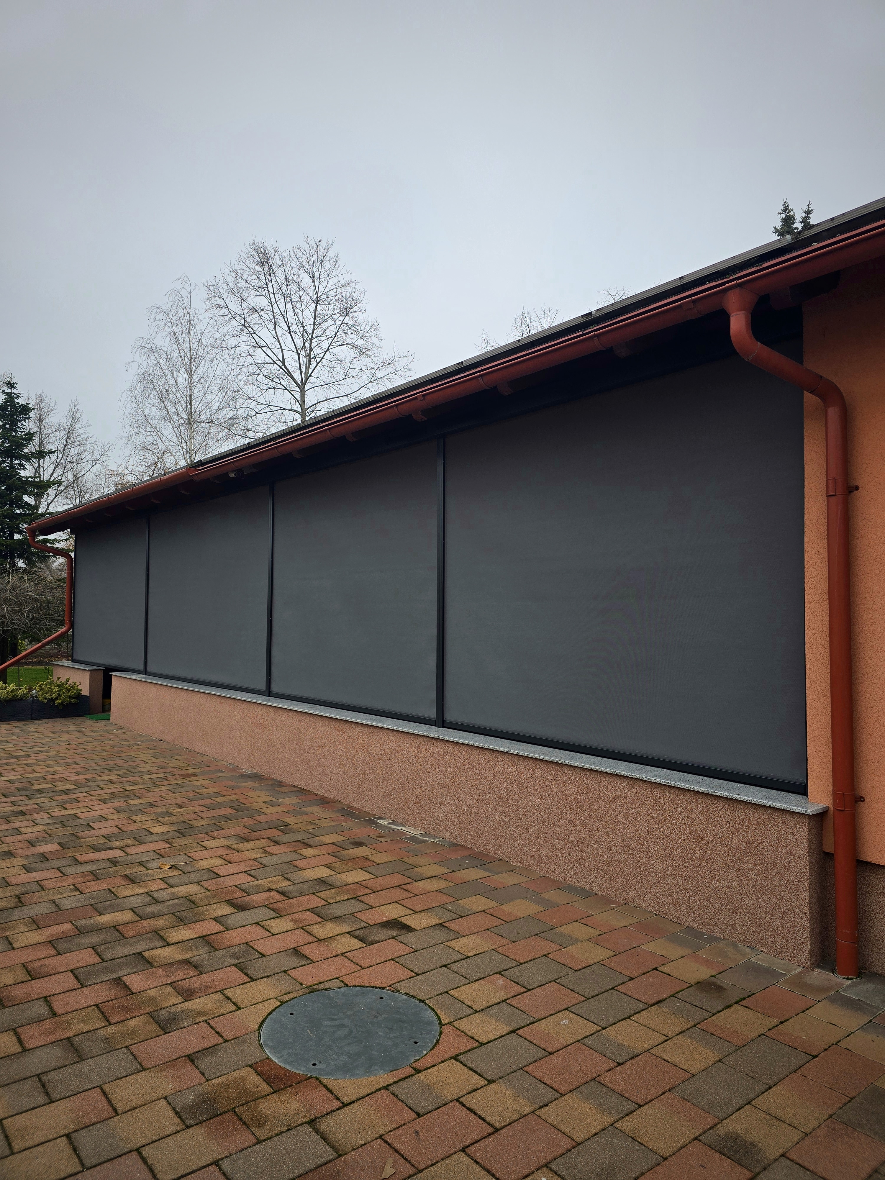 Barna ZipScreen Skyroll